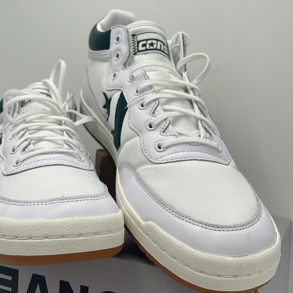 Converse Men’s Sneakers 166247C
FASTBREAK PRO MID WHITE/DEEP EMERALD/GUM - Picture 5 of 16